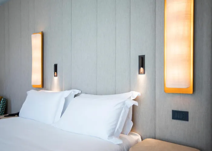 Circle6 Hotel
